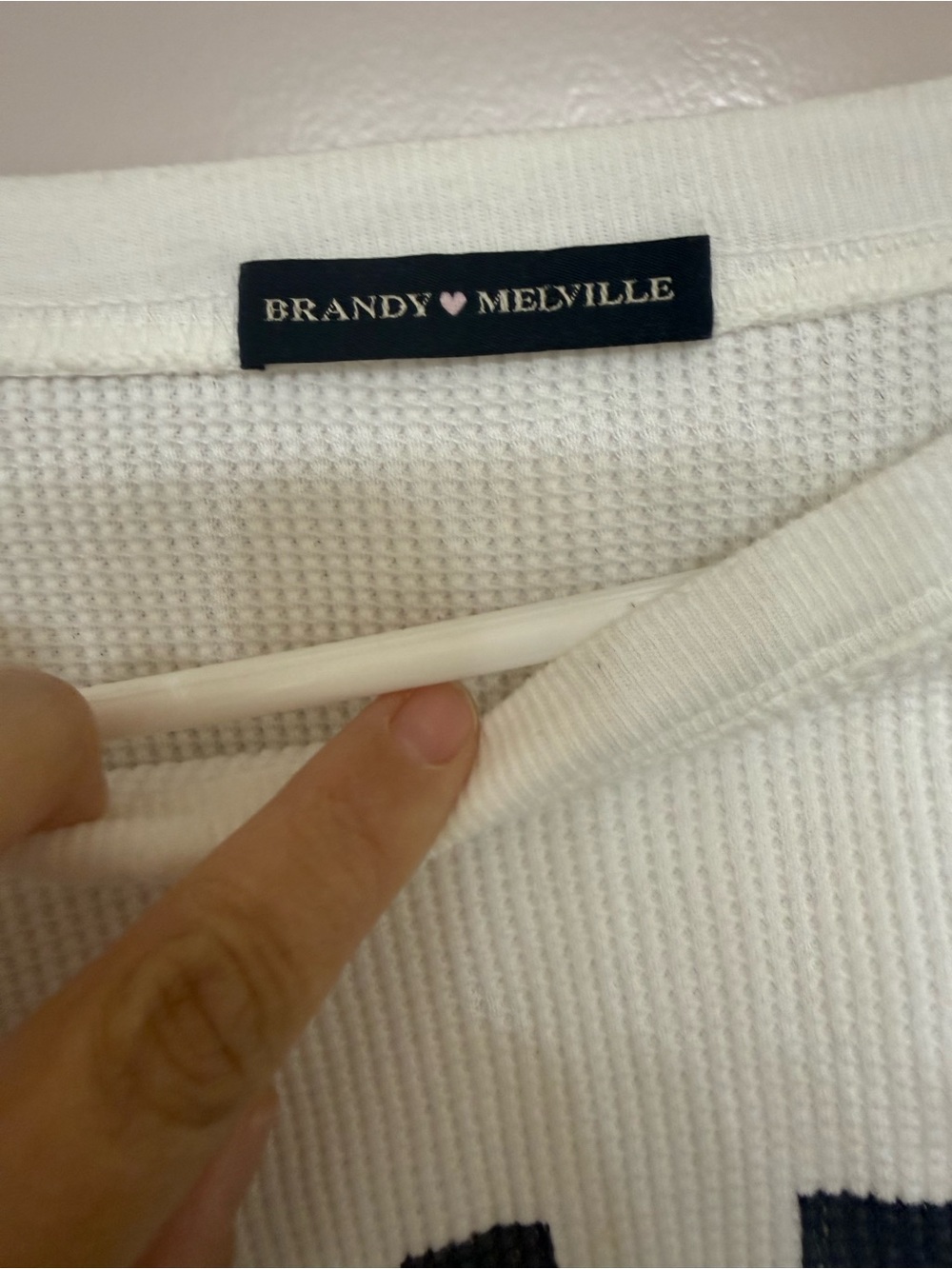 Brandy Melville White Cropped Waffle Knit 'Dallas' Pullover with Navy Lettering - Picture 3 of 3